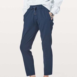 LIKE NEW Lululemon On The Fly Pant Woven True Navy Size 8 Tall